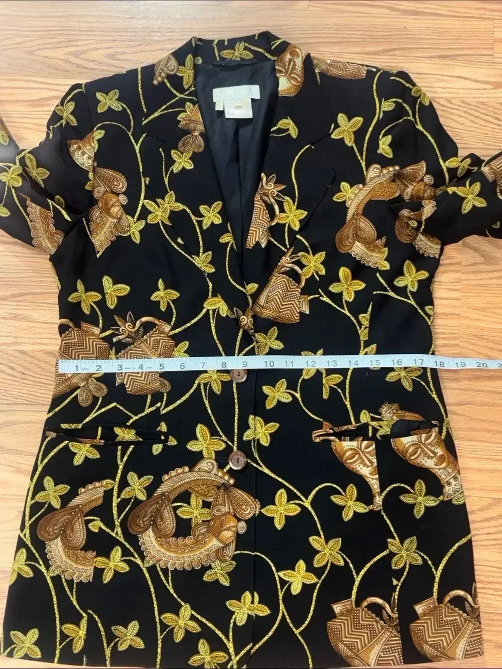 Escada Margaretha Ley 100% Silk Print Jacket, black, tan, gold, size 40, US 10